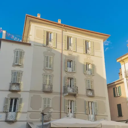 Linda By Rent * Côme