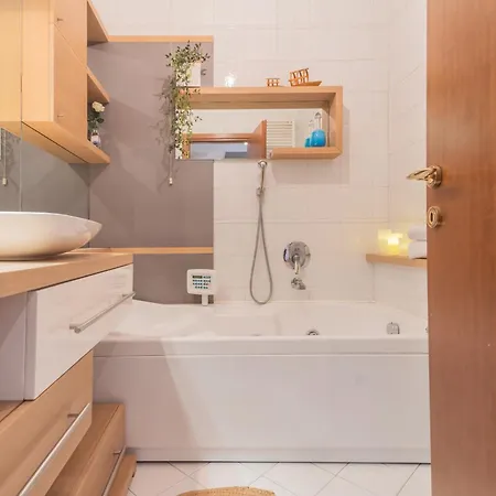 Apartment Linda By Rent Como