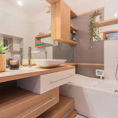 Apartamento Linda By Rent Como