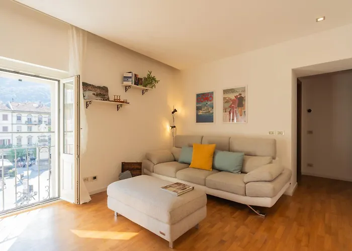 Linda By Rent Como